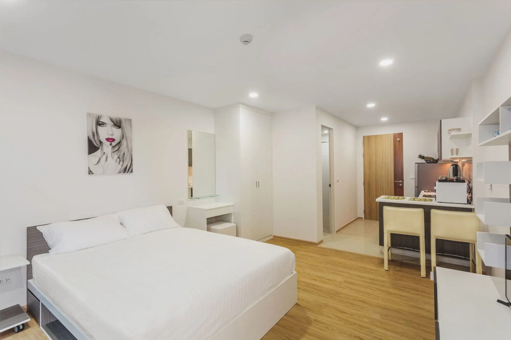 Condo in Kata in Ozone - A519