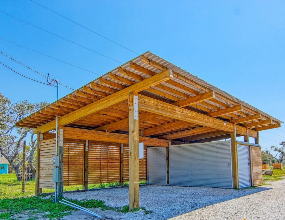 Muizenberg 6031rpb 3 Bedroom Home by RedAwning