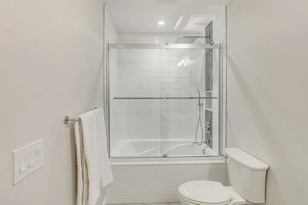 Marina & Pool: Roomy Golf-view Home in Southport
