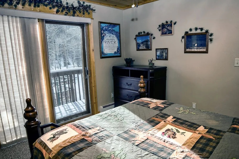 Bear Creek Condo: 5
