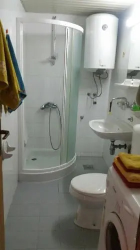 Lola apartment