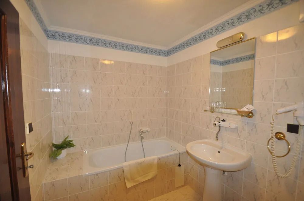 GARNI -Hotel Barbakan