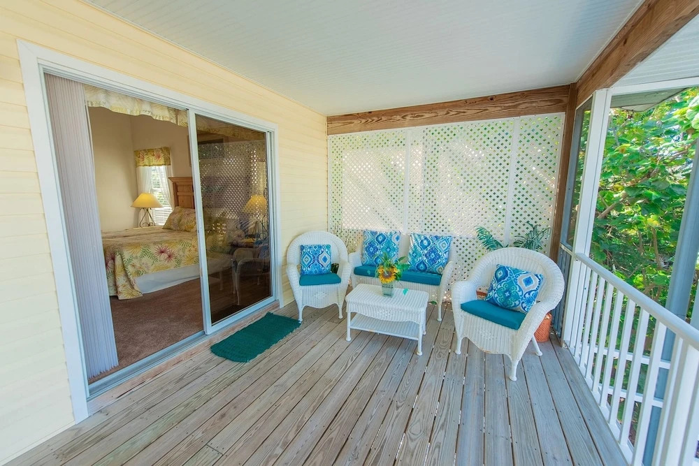 Dockside Retreat