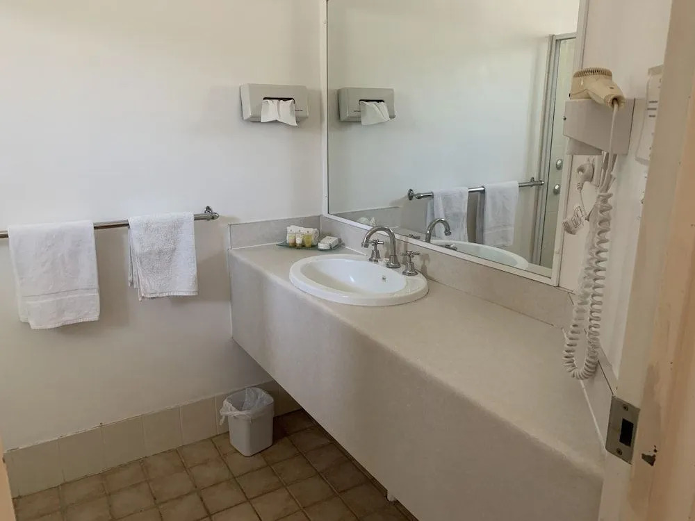 Branxton House Motel