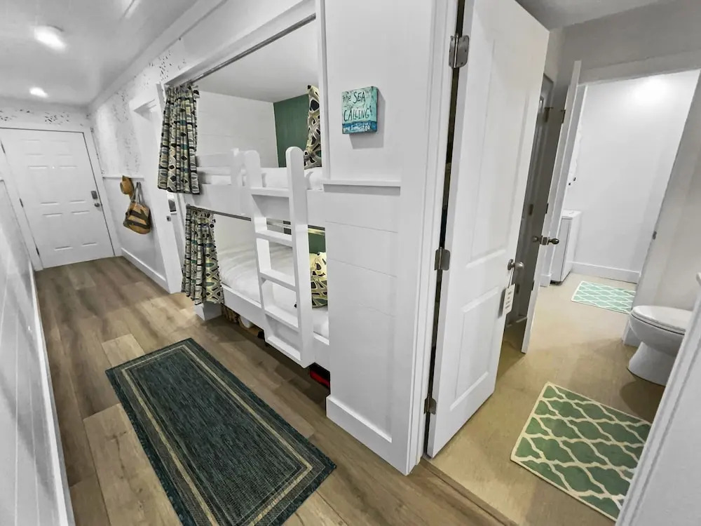 Endless Waves -208 ES - 1 Br condo by RedAwning