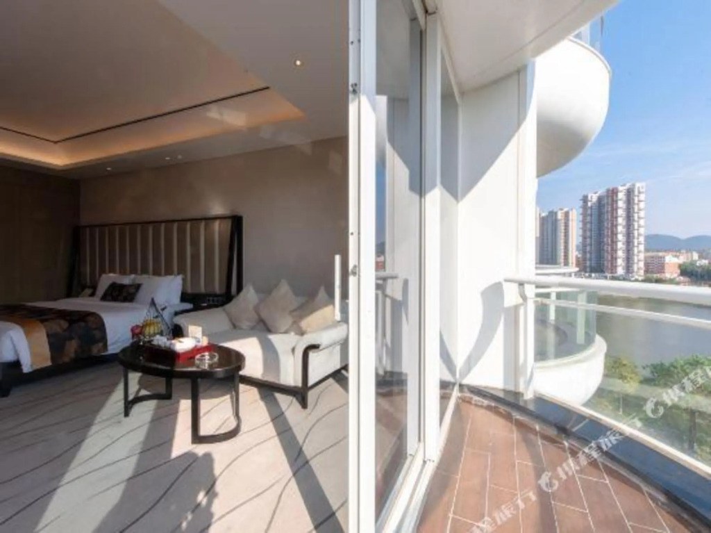 Fanhua Hotel