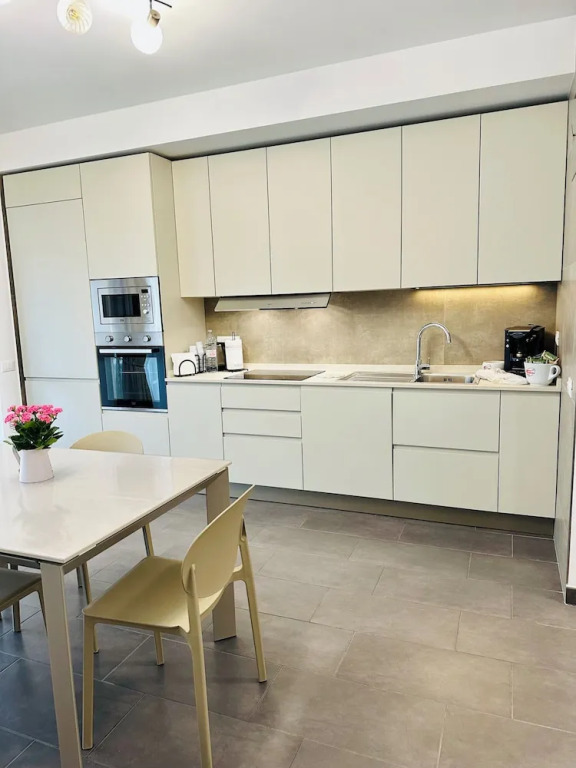 Charming 3-bedroom Apartment in Scenic Sperlonga, Italy