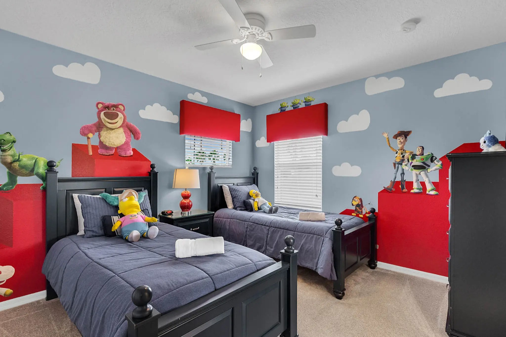 CP114MD - 5 beds pool & spa home with game room, Davenport, US