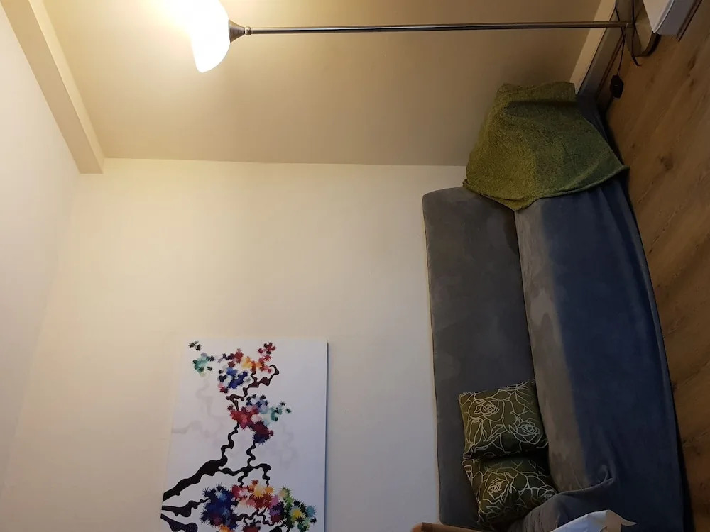 Classic Apartment in Leeds Near Roundhay Park