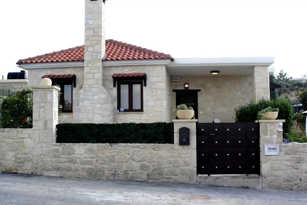 Heraklion Twins House - Private Pool Retreat