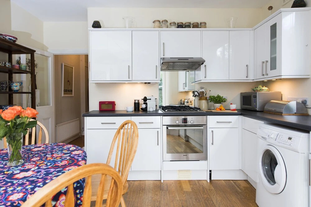 Spacious 1BR Garden Flat in Brixton