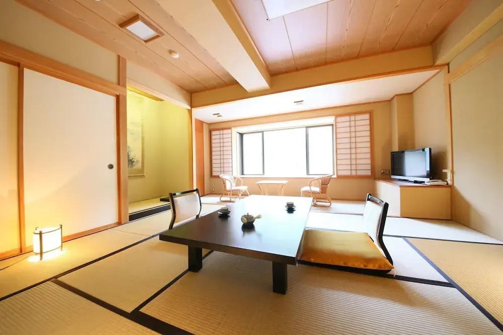 Shirafune Grand Hotel