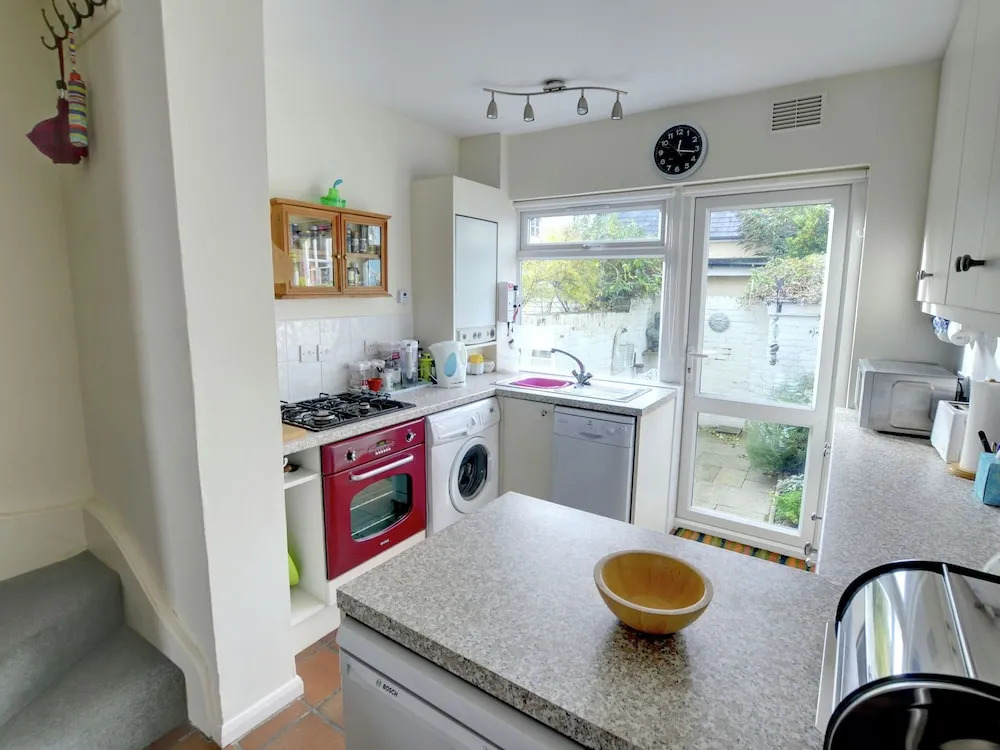 Quaint Holiday Home in Deal Kent With Terrace