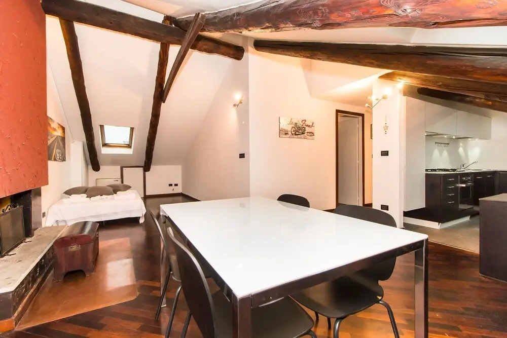 Cenisia Attic Apartment