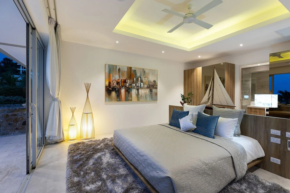 Villa Blue Amber