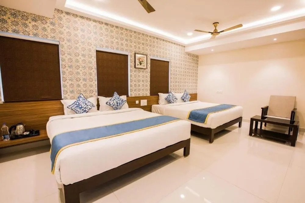 SMA Grand inn, Triplicane