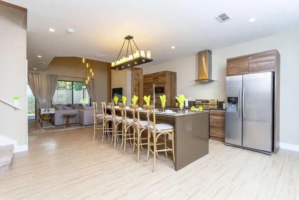 Splendid 3 Bd Close to Disney @ Magic Village 7527