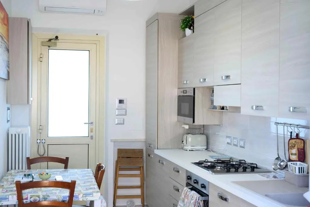 intero appartamento con giardino e colazione Dario