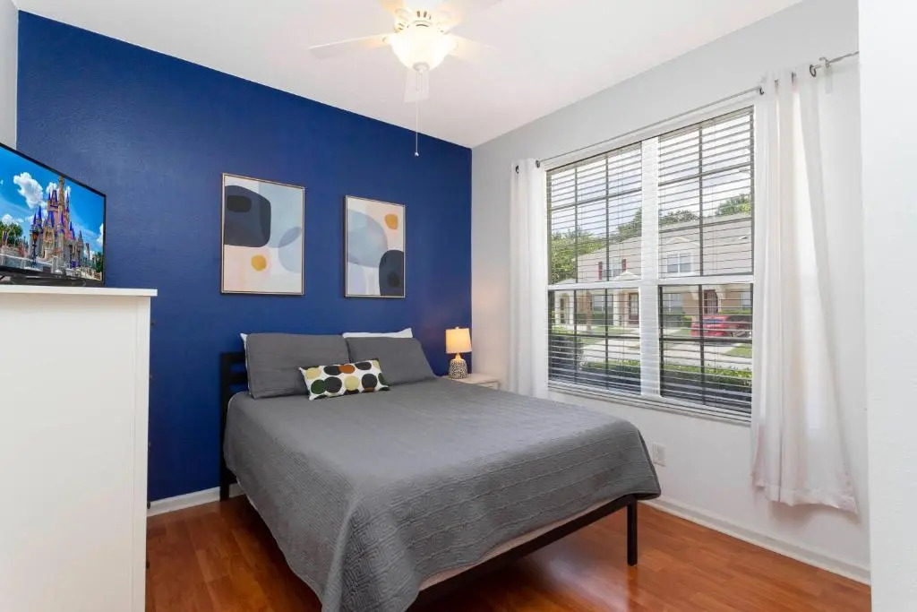 Beautiful Windsor Palms townhome newly furnished 2383