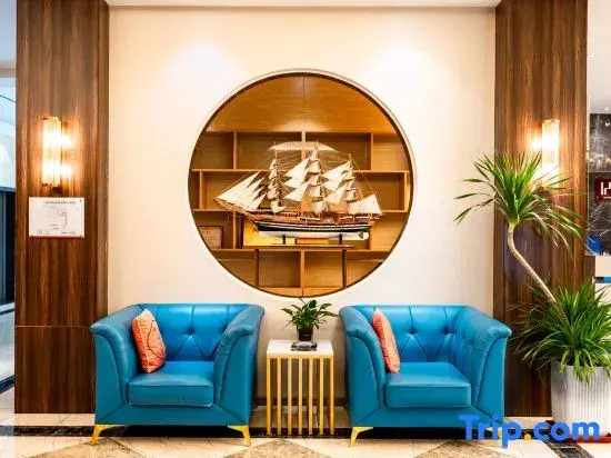 Rujia Huayi Selected Hotel (Nanjing Liuhe Fenghuangshan Park Subway Station Branch)