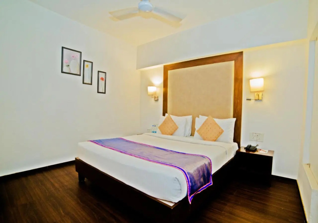 Hotel Clarks Collection Bhavnagar