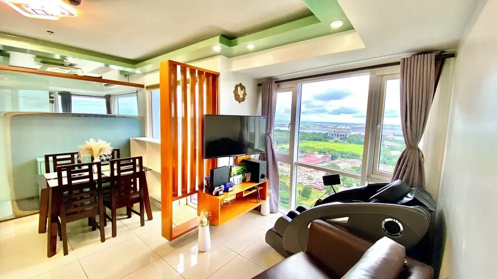 Hotel near Airport Mall of Asia PICC WTC