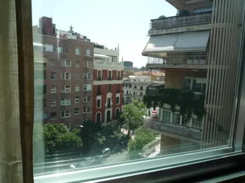 DFLAT Escultor Madrid Apartments