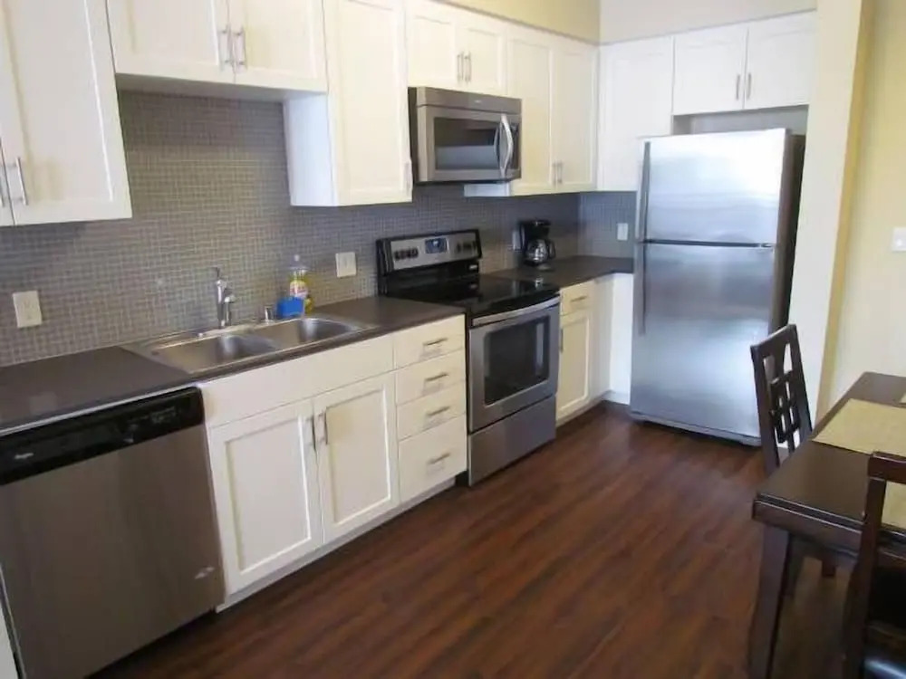 Full Amenities One Bedroom
