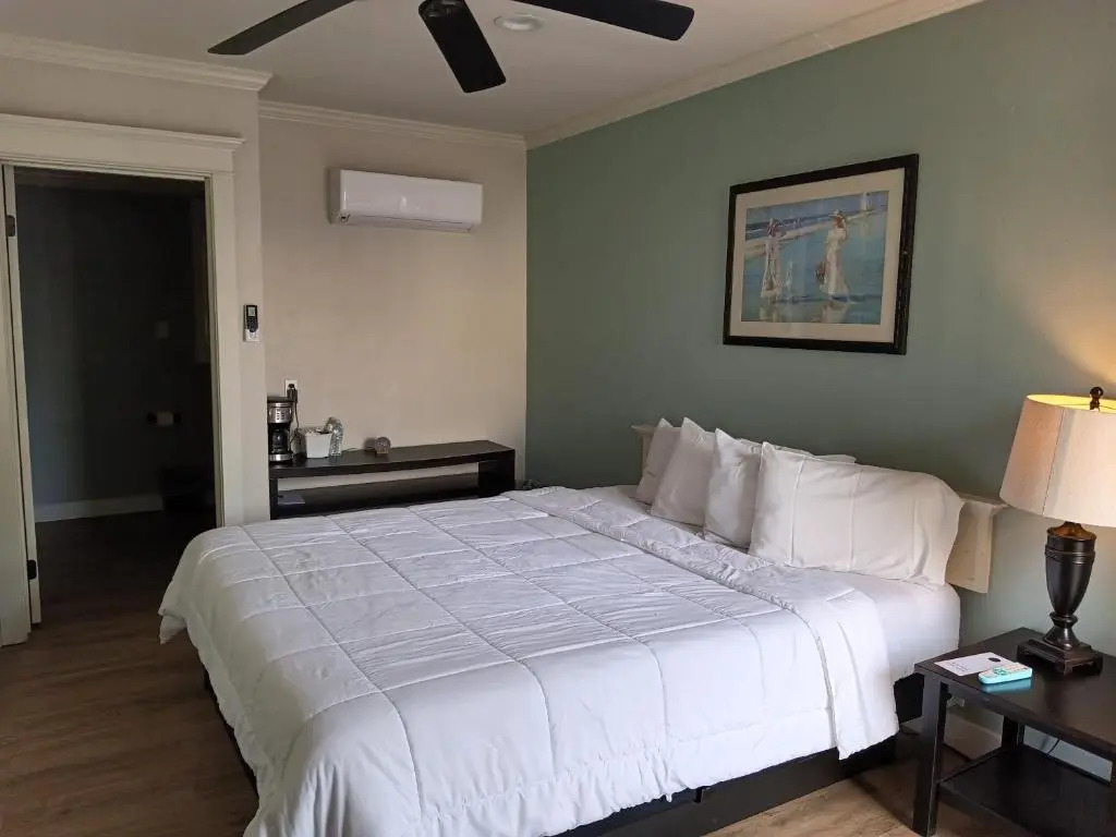 Coronado Inn
