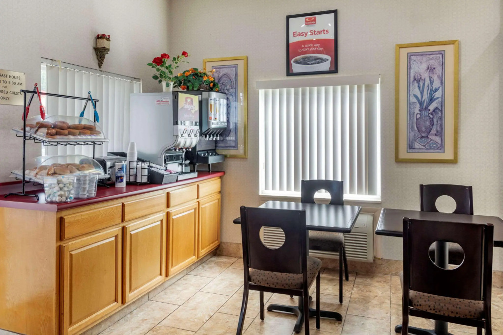 Economy Inn