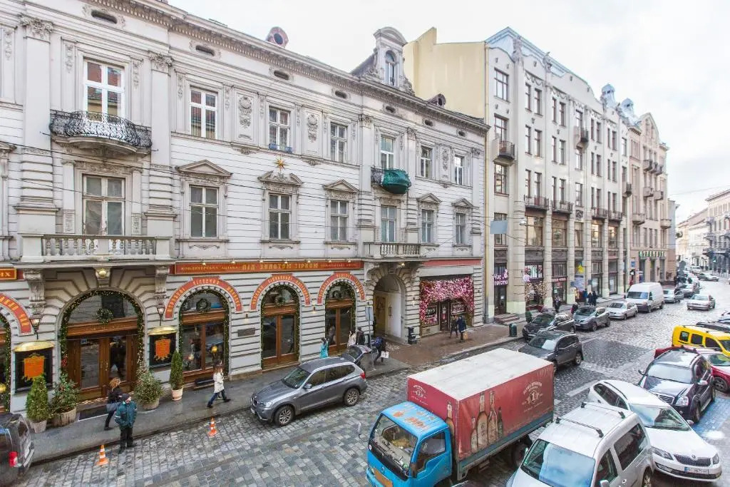 Apartamenti po vul.Korotka 11