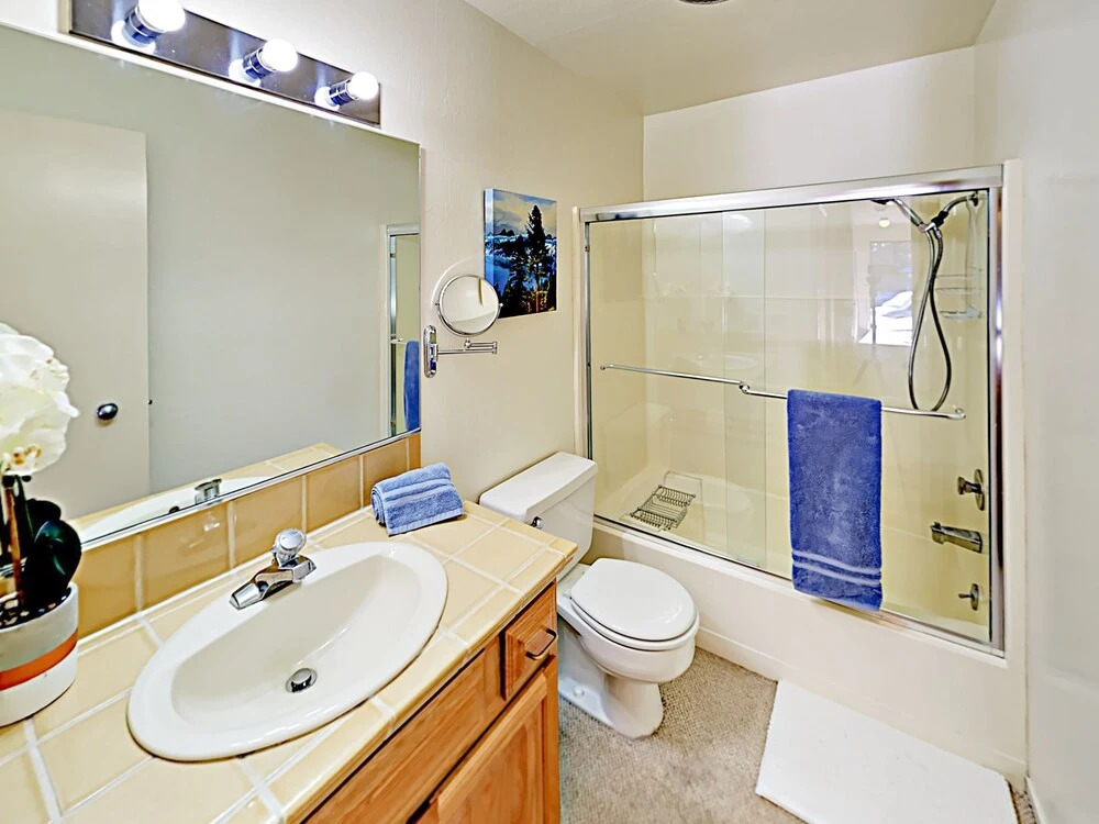 Sunny Unit 13 - 3 Br Condo