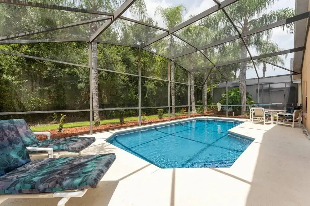 Cozy 4BR Villa w/ Priv Pool Lake Berkley Resort