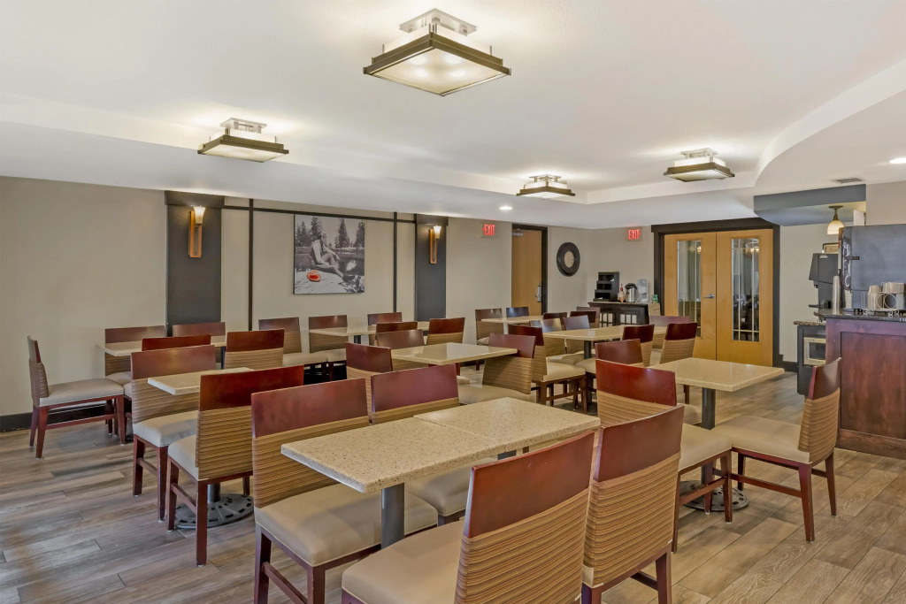 Best Western Plus McCall Lodge and Suites