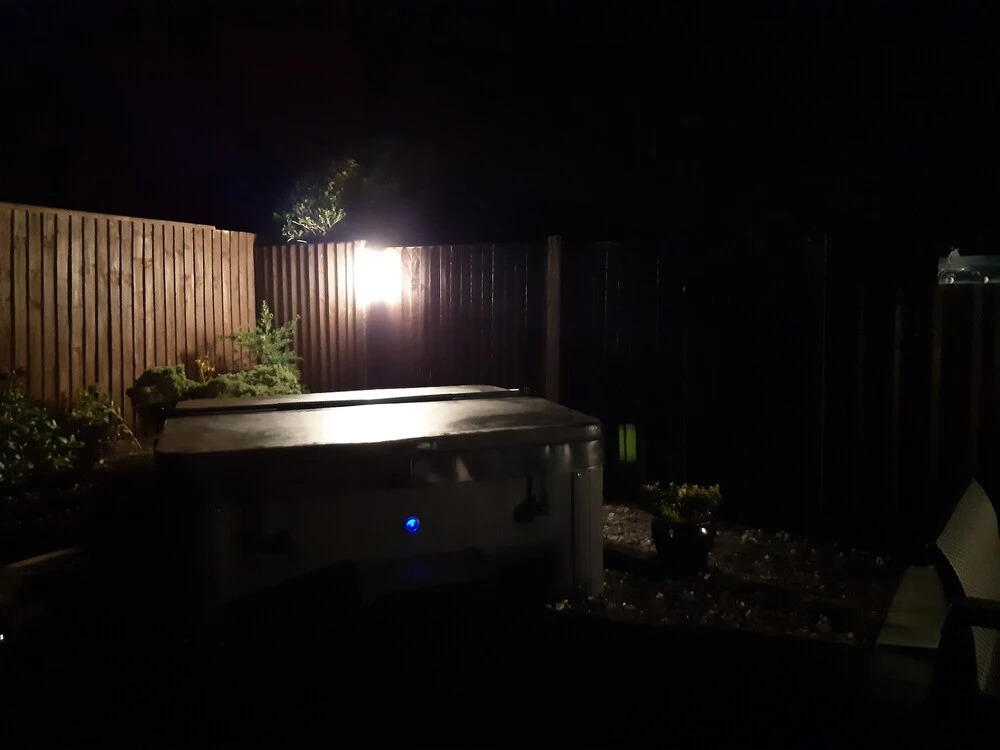 Impeccable1 Double bed Cabin in Poole With Hot Tub