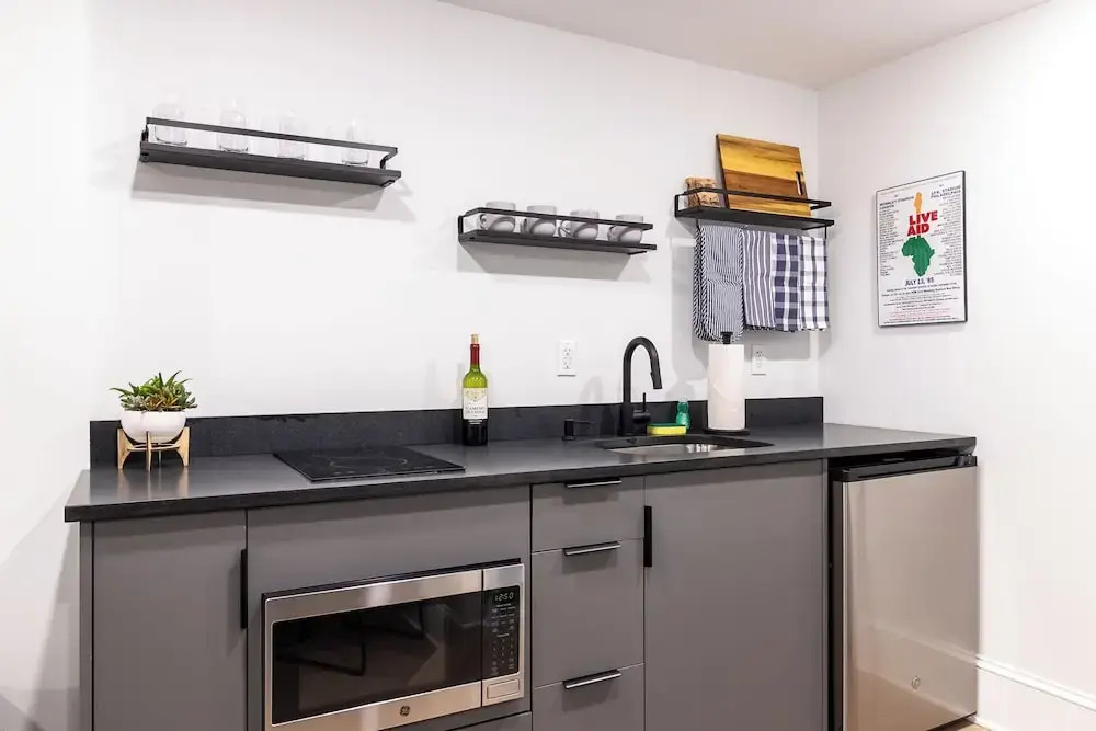 Thena Hotel - Spacious 1 BDRM