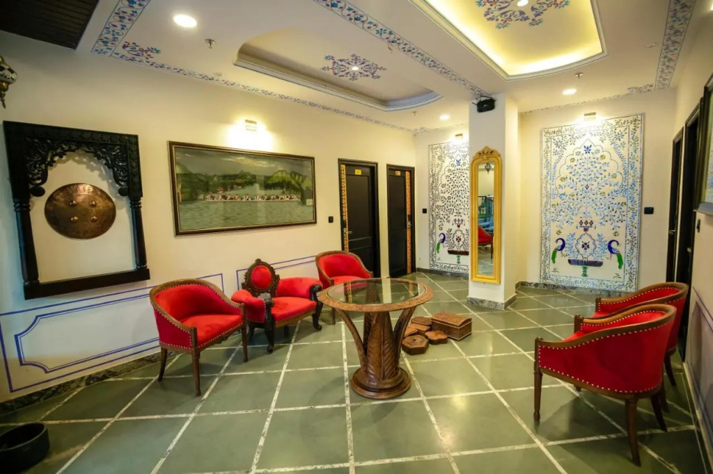 The Chronicles By WSI - Near the Lake Pichola Udaipur