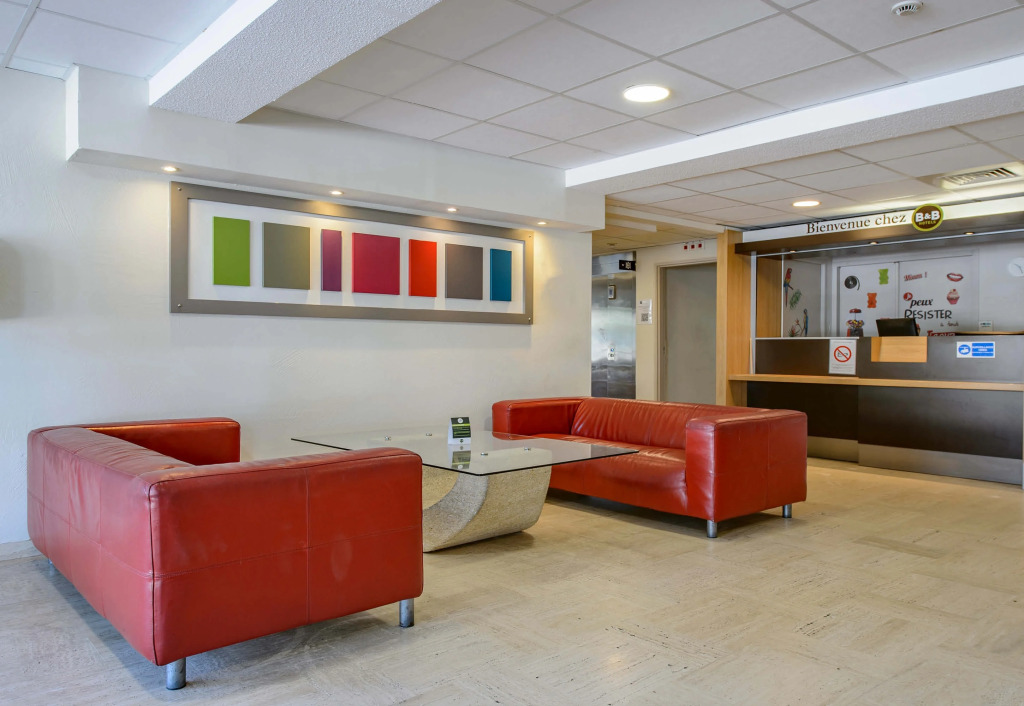 B&B HOTEL Nîmes Ville Active, parking sécurisé gratuit