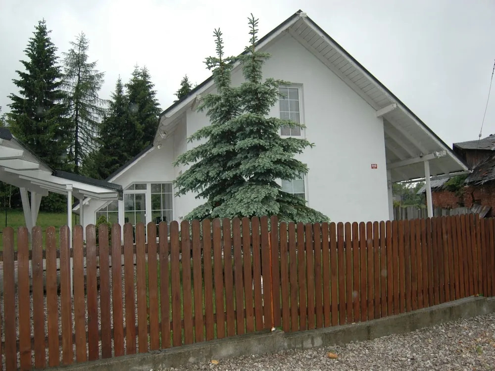 Serene Holiday Home With Private Garden, Whirlpool, Terrace