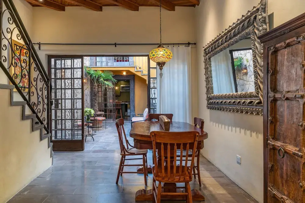 Casa Esperanza, 2BR Designer Charm + Rooftop Views