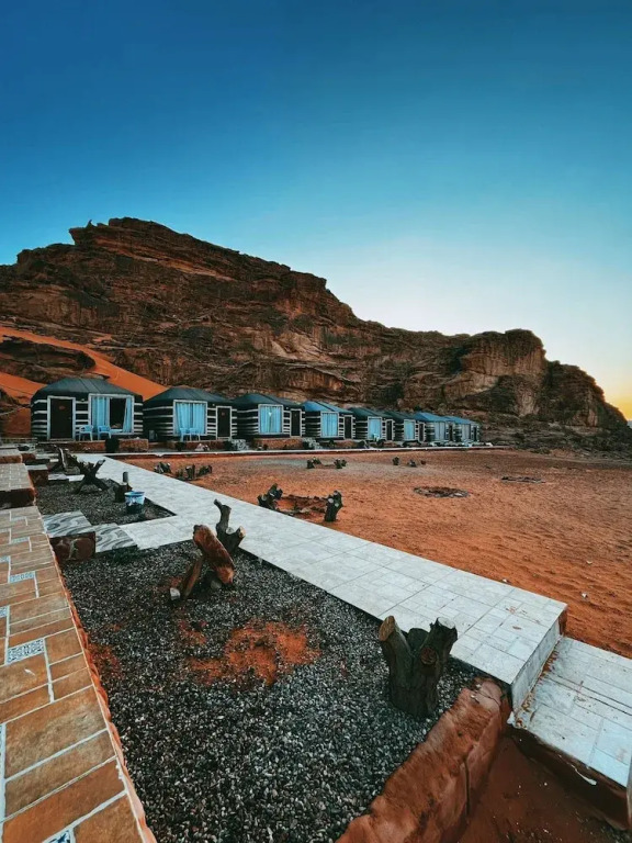Sand star camp