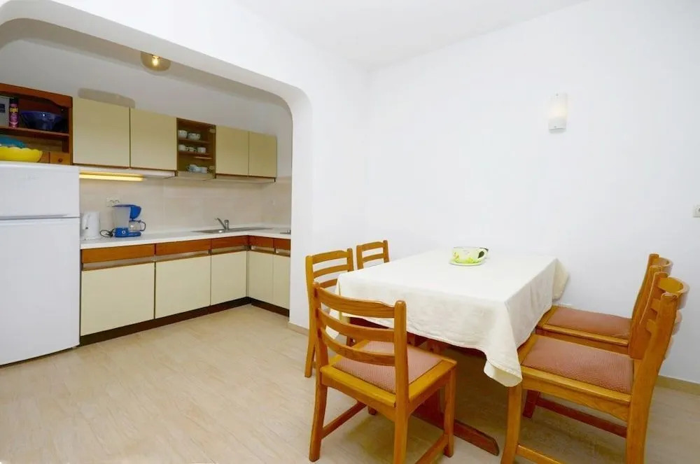 Apartments Radojka
