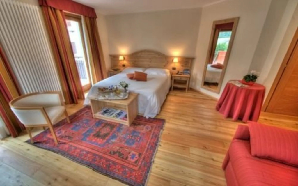 Cresta Et Duc Hotel