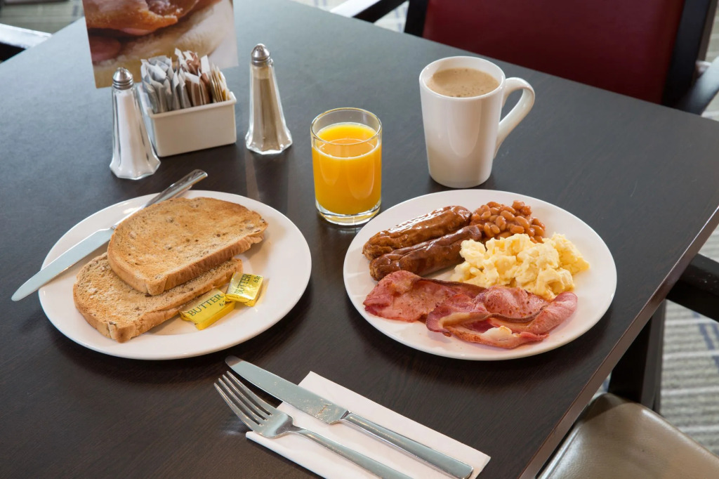 Holiday Inn Express London Luton Airport by IHG