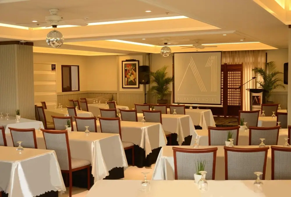 Aura One Hotel