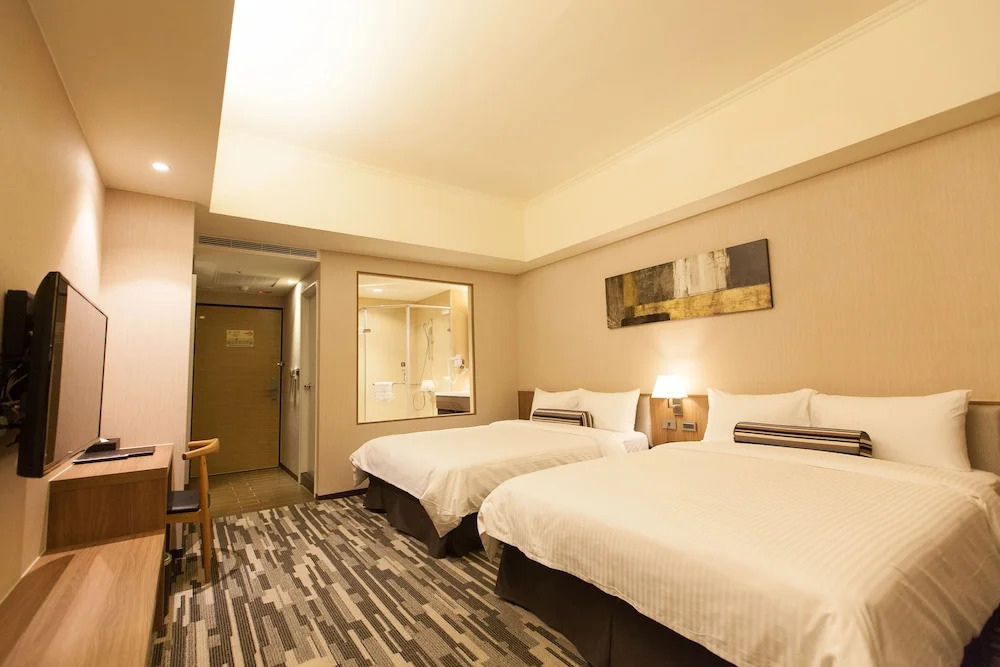 F Hotel Chipen