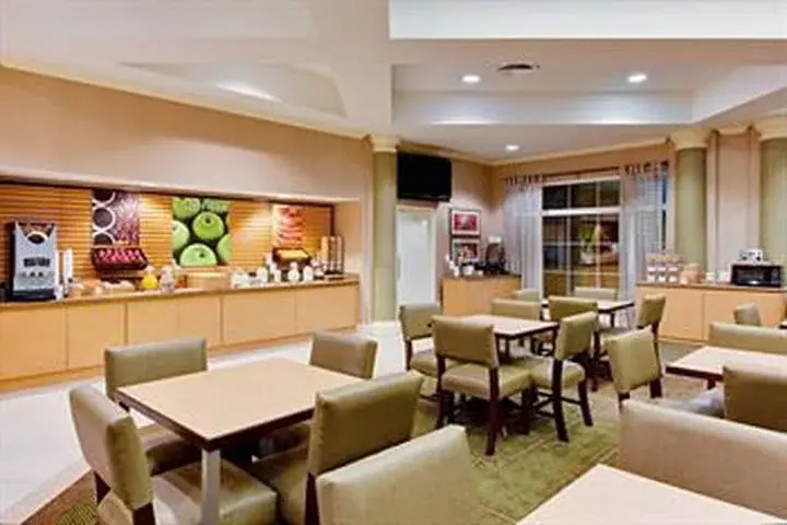La Quinta Inn & Suites by Wyndham Lakeland West