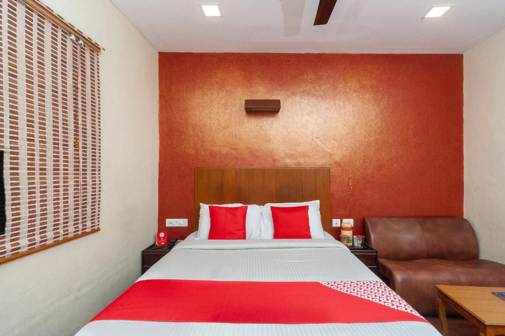 OYO Townhouse 508 Lake View Park