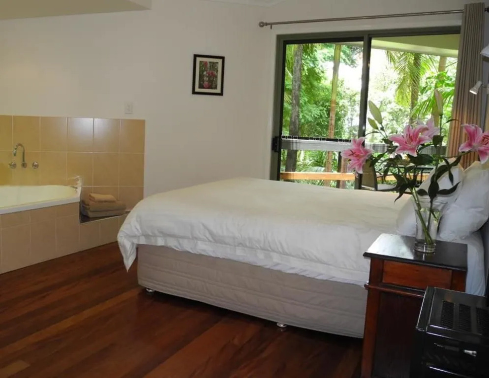 Lovestone Cottages Montville