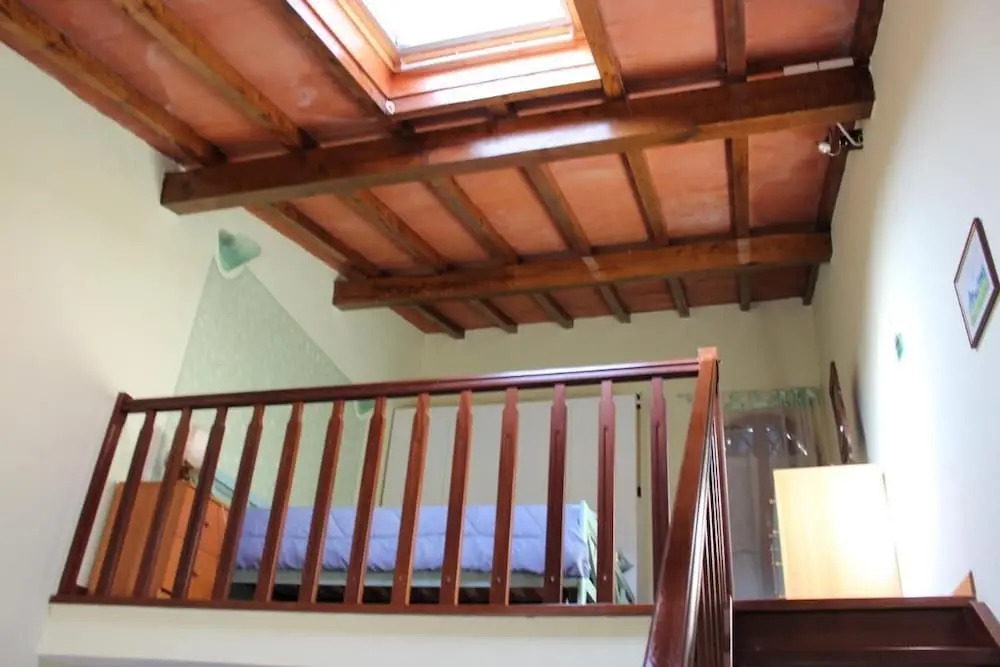 Loft Angela, Delizioso Bilocale con Soppalco, Centralissimo a Pietrasanta